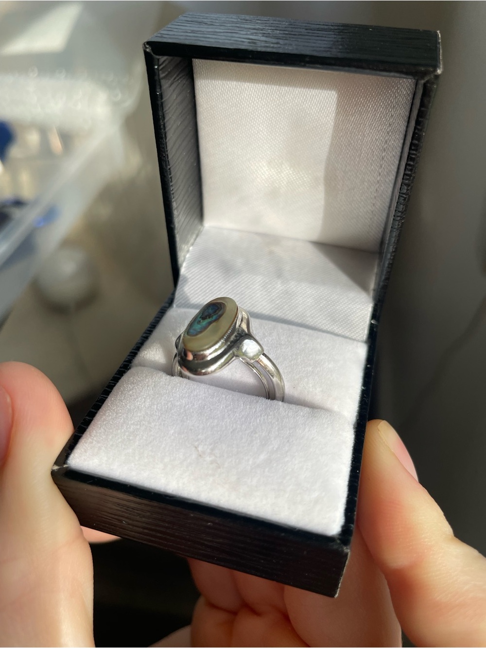 Vintage Adjustable Avon Abalone Shell Ring - Picture 4 of 5